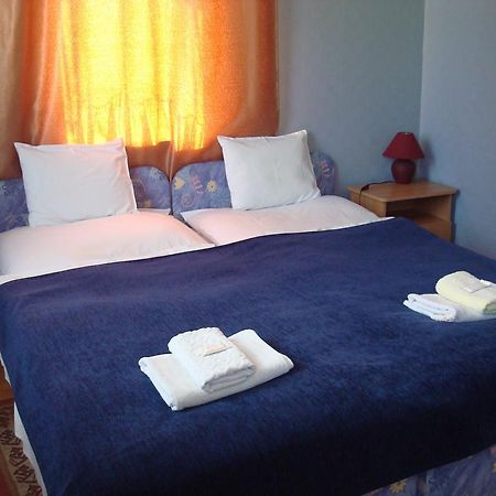 Hotel Arany Trofea Eger Phòng bức ảnh