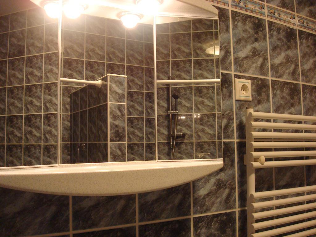 Hotel Arany Trofea Eger Phòng bức ảnh