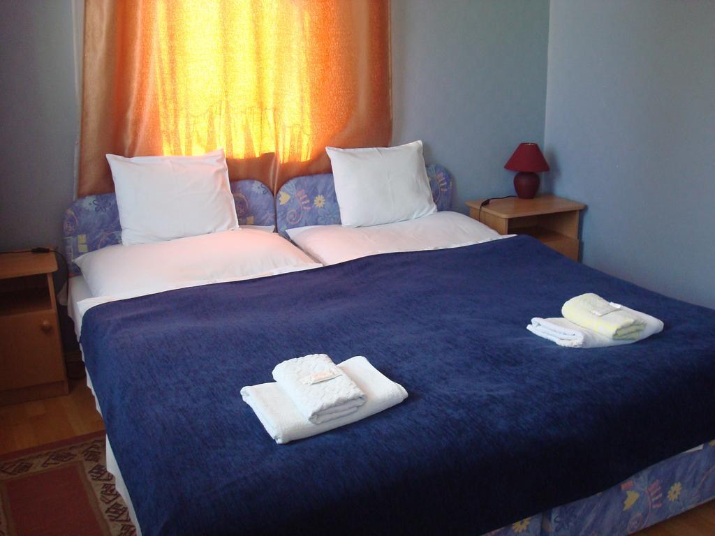 Hotel Arany Trofea Eger Phòng bức ảnh